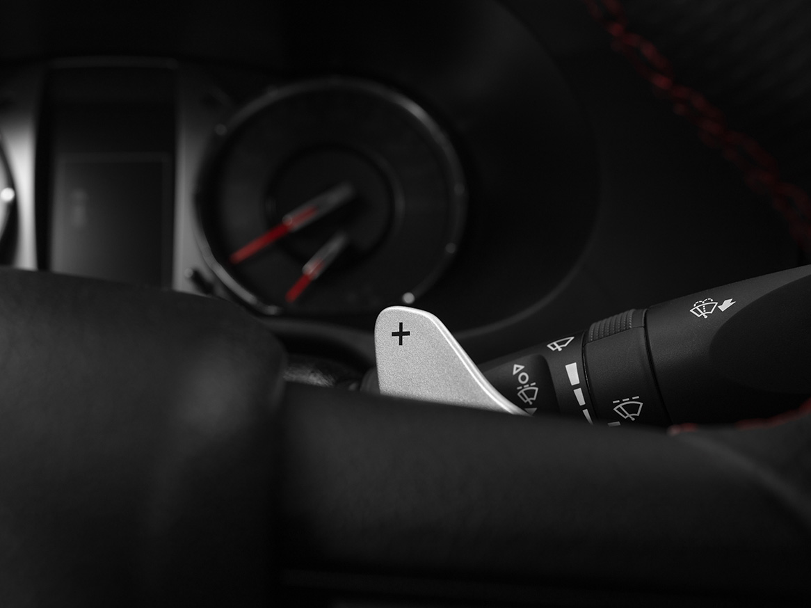 ادفنشر غمارتين سيارة 