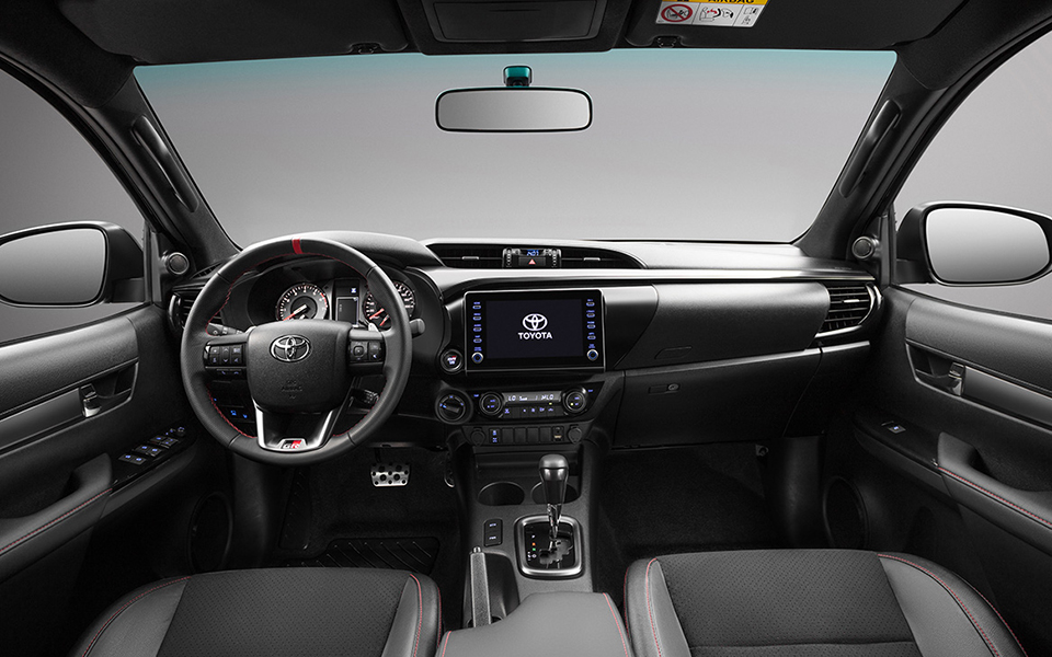 ادفنشر غمارتين سيارة 