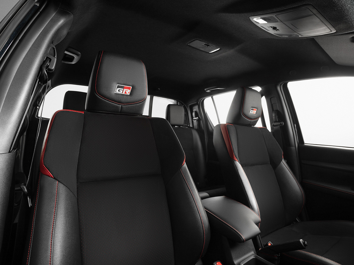 ادفنشر غمارتين سيارة 