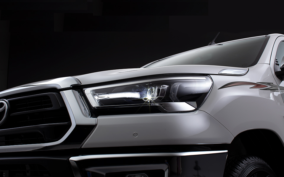 ادفنشر غمارتين سيارة 